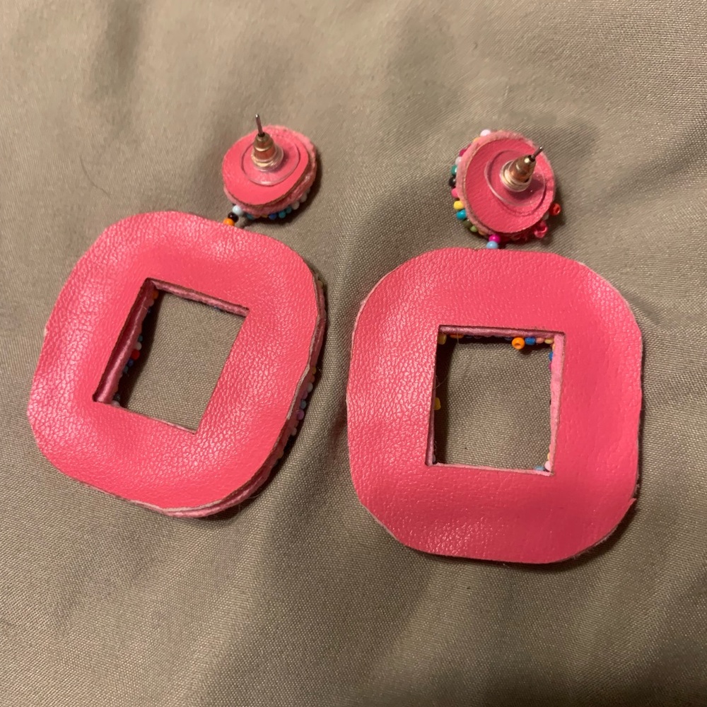 🛑SOLD🛑 Colorful big hanging beaded earrings - Picture 6 of 10